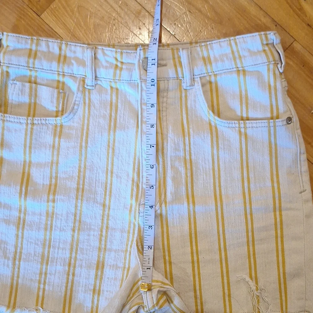 Anthropologie Pilcro Yellow & Cream Striped Cut Off High Waist Shorts Size 28 - Picture 11 of 12